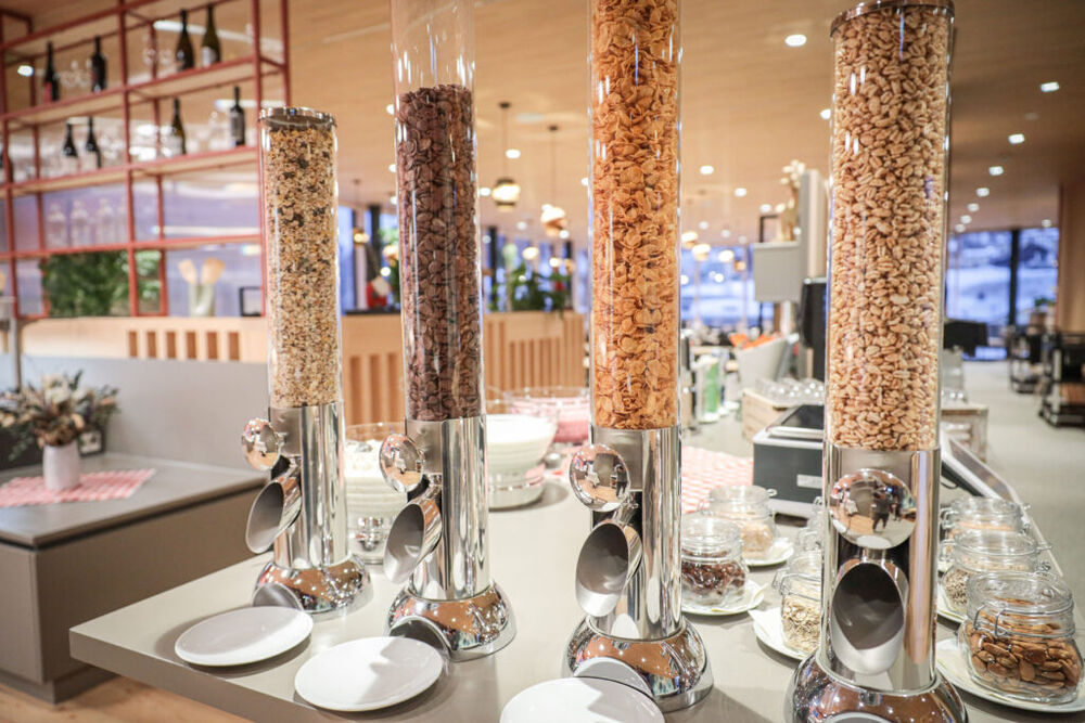 Restaurant Food Market by AVES