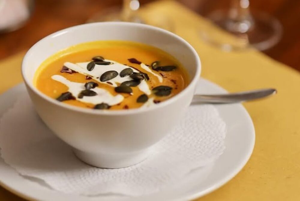 Santa Lucia Paradeplatz