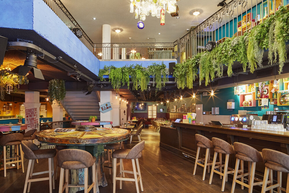 Cucaracha Restaurant & Bar